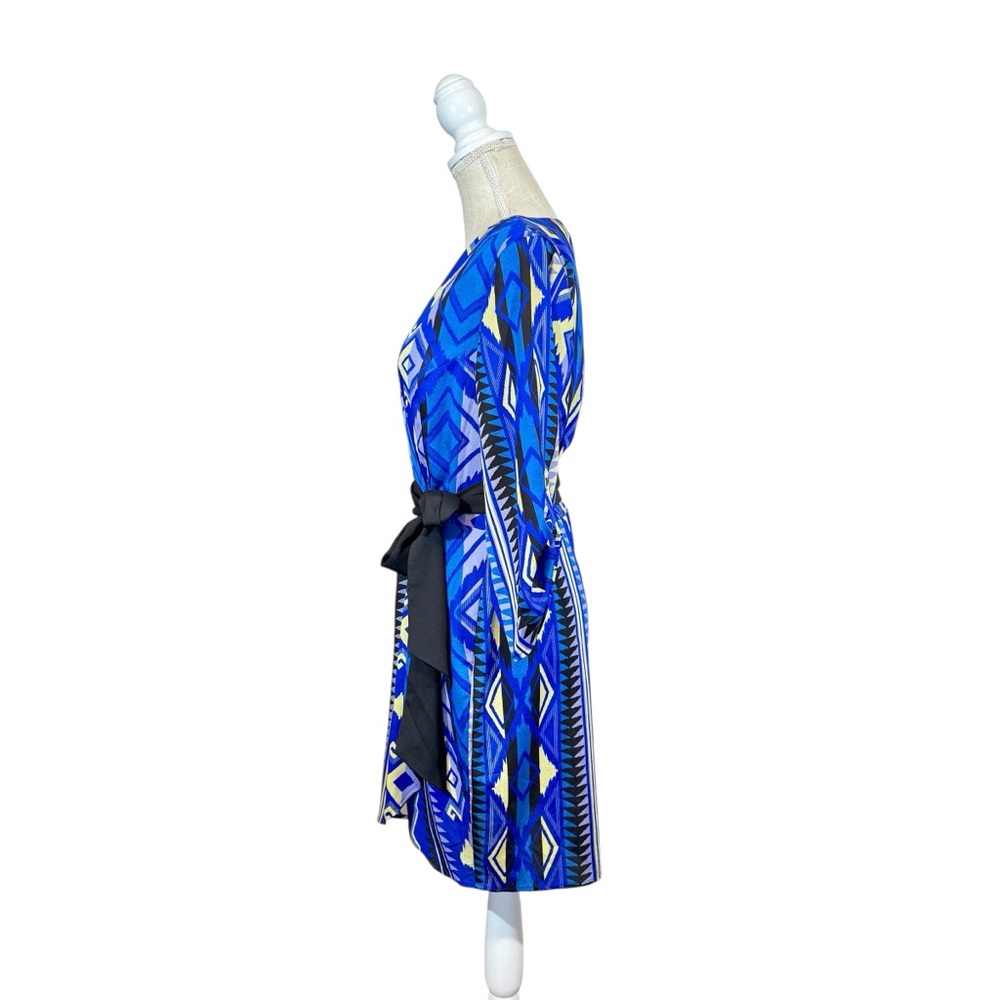 Yumi Kim Blue 9 to 5 Geometric Aztec Belted Faux Wrap Dress Tulip Womens Size LG - Picture 2 of 13